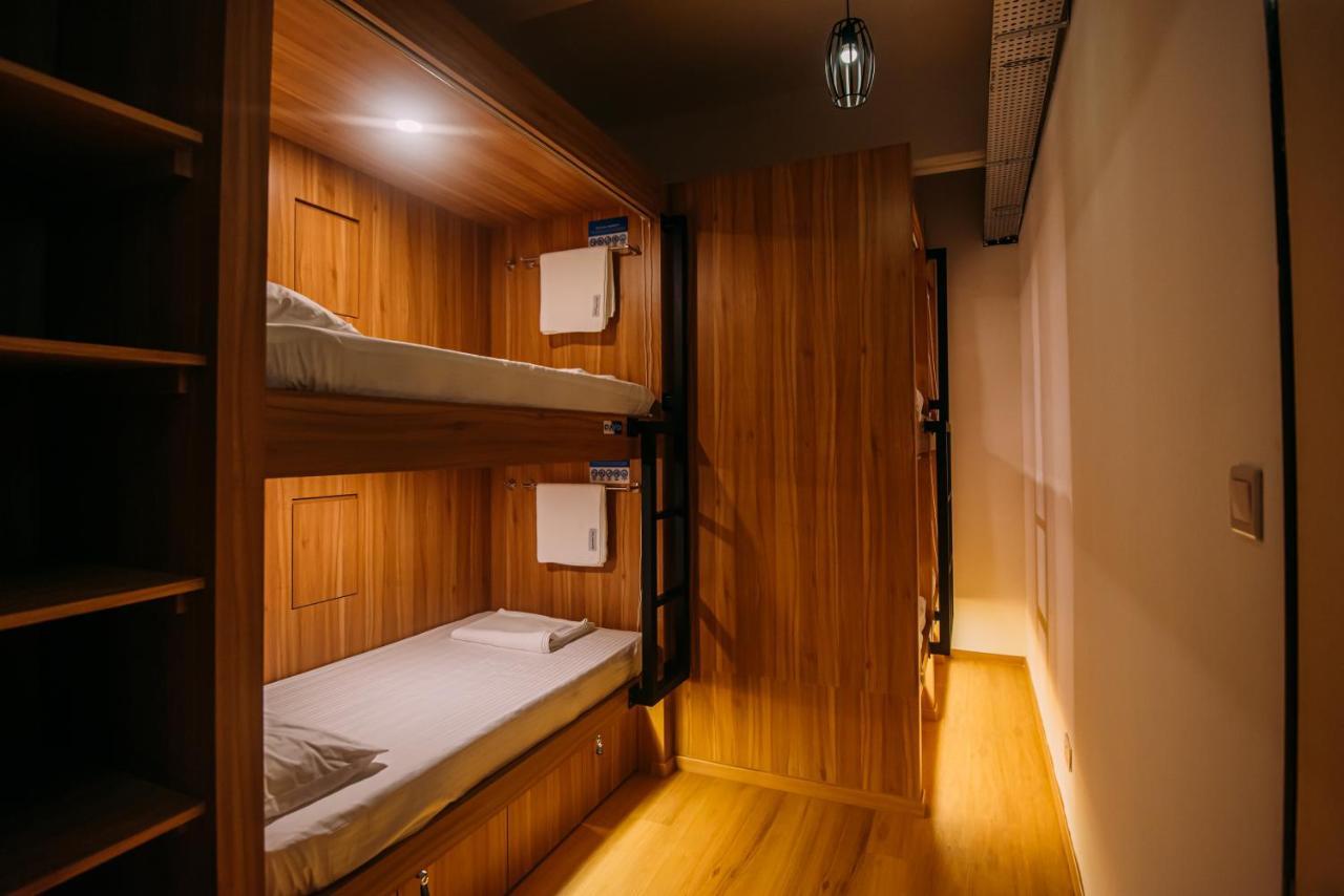 Bluewaters Pods 38 Hongkong St Hostel Szingapúr Kültér fotó